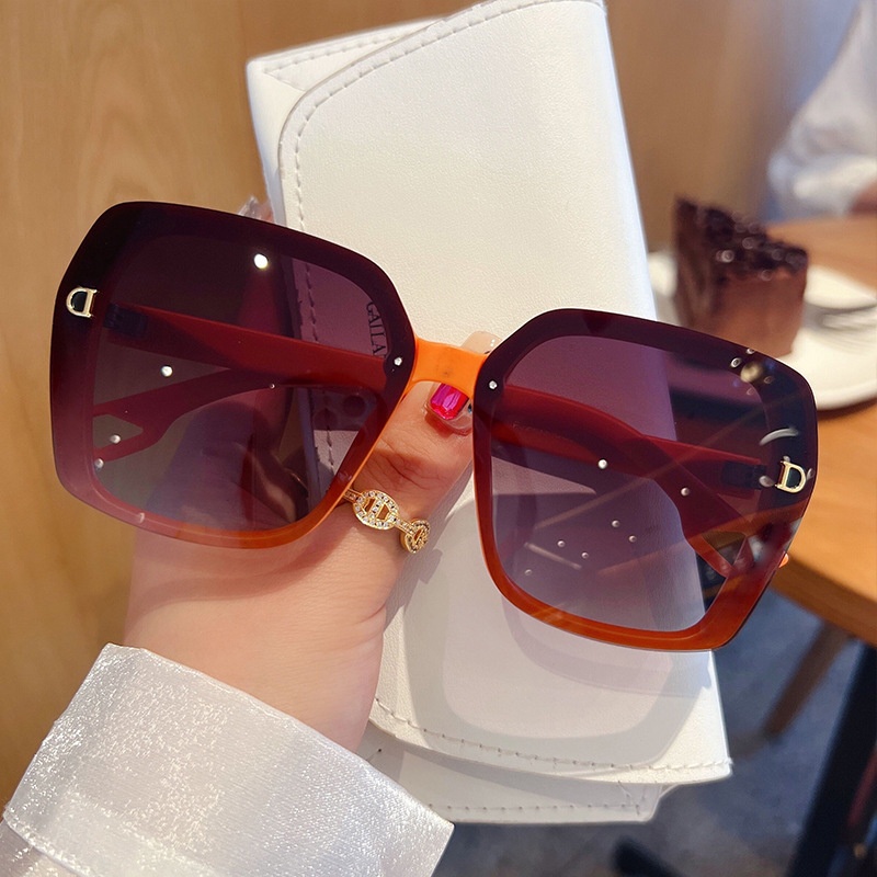 (YUZHU) Fashion D Oversized Frame Sunglasses Untuk Wanita Mode Baru Bingkai Persegi Kacamata Perlindungan UV