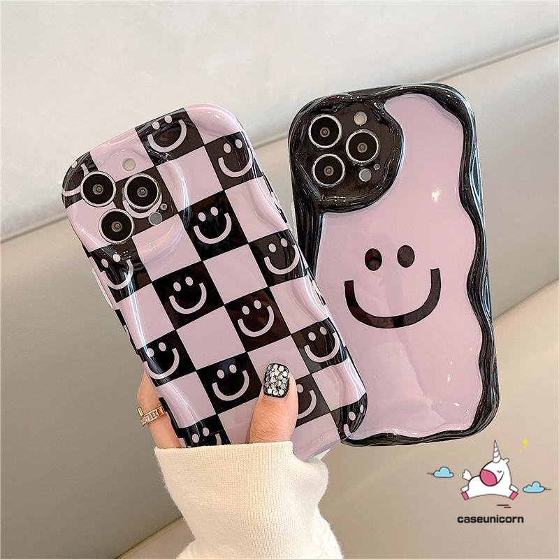 Kartun Smiley Case Kompatibel Untuk iPhone 7Plus 8Plus 11 14 12 13 Pro Max XR X 7 8 6s 6 Plus XS Max SE 2020 Checkerboard Senyum Lucu 3D Wavy Curved Edge Lembut Shockproof Glossy Cover