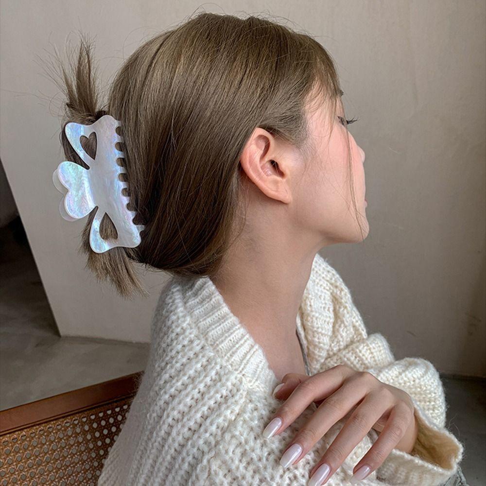AUGUSTINA Love Heart Hair Claw Temperamen Geometris Kreatif Untuk Gadis Asam Asetat Hiu Klip Hiasan Kepala Besar Untuk Wanita Women Hair Clip