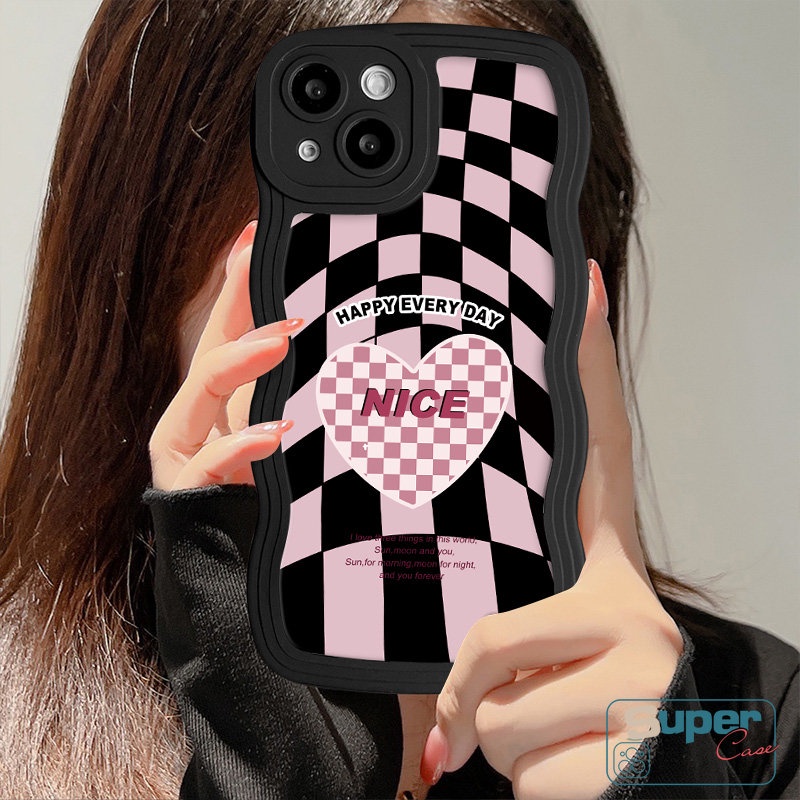 Art Retro Letter Checkerboard Twist Phone Case Kompatibel Untuk IPhone XR 11 13 12 14 Pro Max 7Plus 7 6s 14 8 6 Plus X XS Max SE 2020cinta Romantis Hati Wavy Edge Soft Tpu Back Case