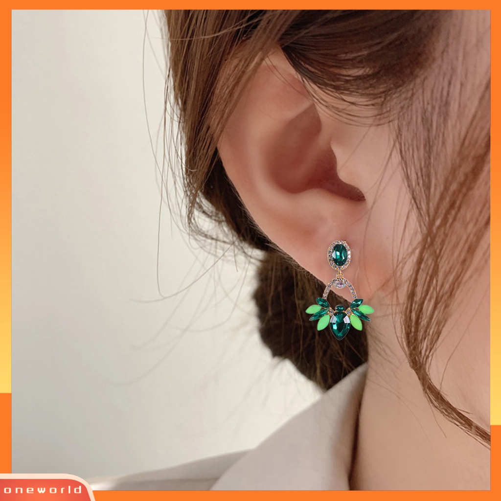 [WOD] 1pasang Anting Menjuntai Anti Alergi Hias Bentuk Daun Glittery Elegan Anting Tetesan Air Untuk Perjamuan