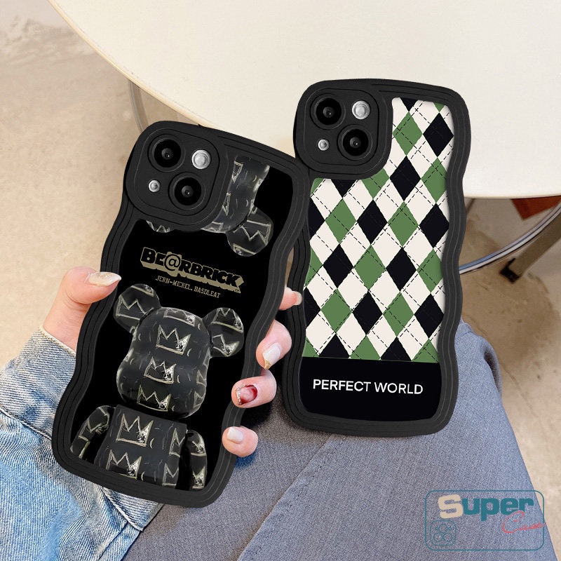 IPHONE Trendy Merek Keren Violent Bear Soft Phone Case Kompatibel Untuk Iphone11 13 12 14 Pro Max XR XS X Max 6s 7 14 8 6 Plus 7Plus SE 2020retro Checkerboard Diamond Grid Wavy Edge Cover