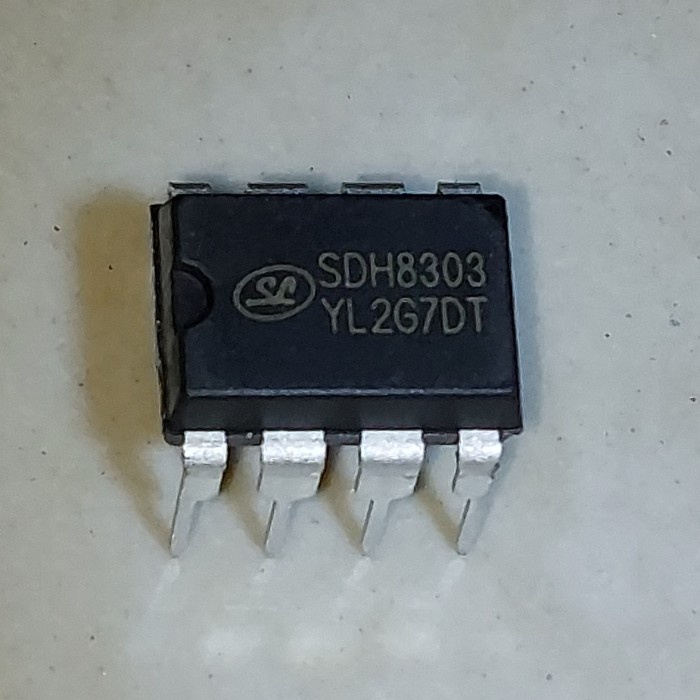 SDH8303 SDH 8303 SL SiLan IC PWM Controller AC DC Dip-8  SHD8303