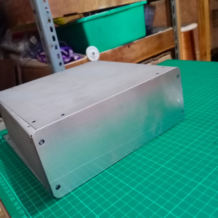 box casing polos plat besi panel alumunium untuk radio ampli electro Tyas Elektro
