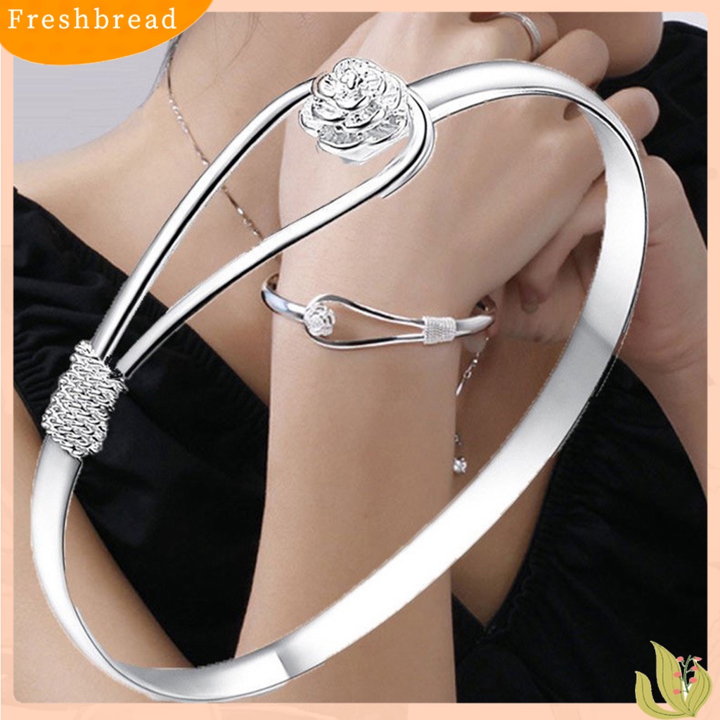 &lt; Freshbread &gt; Gelang Alloy Desain Bukaan Gesper Bunga Electroplating Kilau Terang Tidak Luntur Menghias Perhiasan Hadiah Cahaya Mewah Temperamen Wanita Bangle Untuk Perjamuan