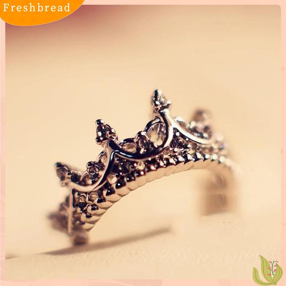 < Freshbread > Wanita Fashion Berlian Imitasi Bertatahkan Hollow Mahkota Jari Cincin Hadiah Perhiasan Pernikahan