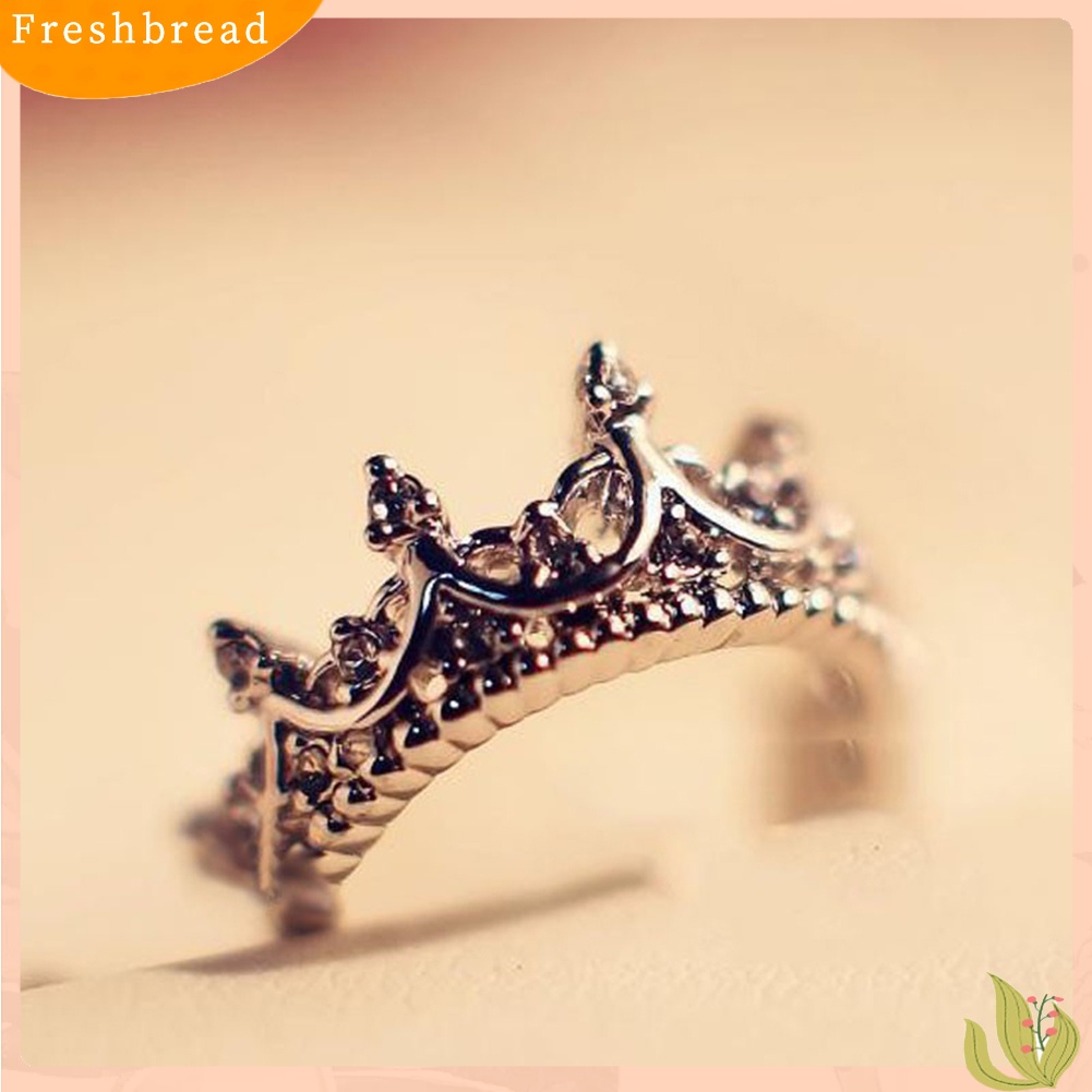 &lt; Freshbread &gt; Wanita Fashion Berlian Imitasi Bertatahkan Hollow Mahkota Jari Cincin Hadiah Perhiasan Pernikahan