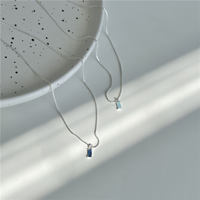 Ahellogirl Kalung Tumpuk Berlian Persegi Biru Gaya Korea Warna Sederhana Zirkon Rantai Klavikula