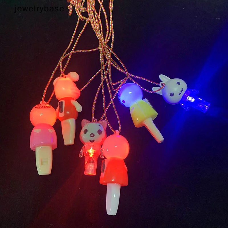 [jewelrybase] 2 Pcs LED Piglet Bercahaya Peluit Mainan Liontin Massal Glow In The Dark Nikmat Pesta Ulang Tahun Kalung Anak Hadiah Butik