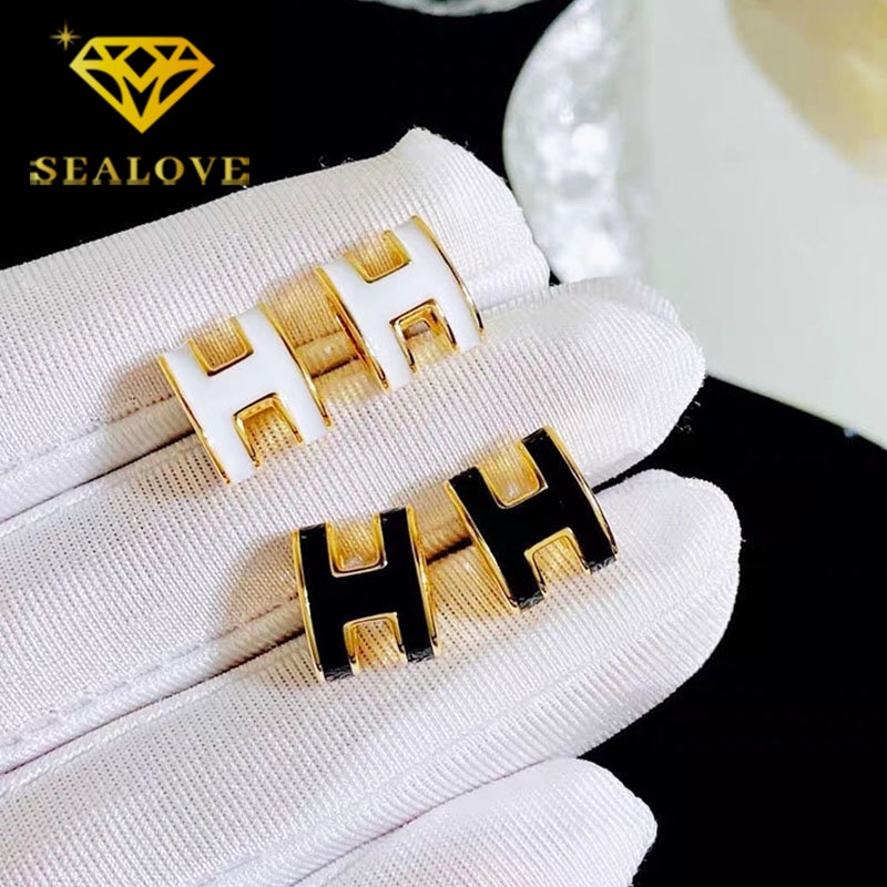 Anting Titanium Anti Karat dan Anti Luntur Huruf H Emas 18K Aesthetic Korea Aksesoris Wanita Perhiasan