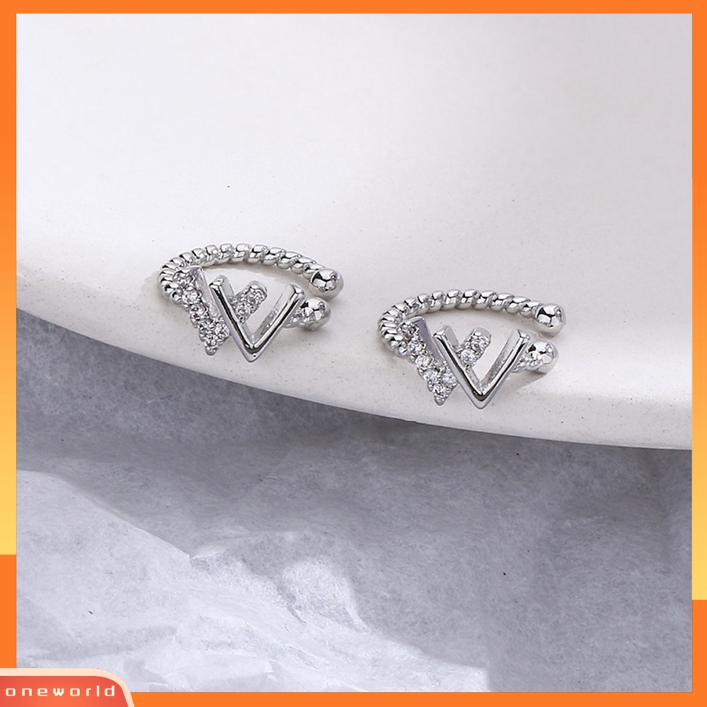 [WOD] 1pc Manset Telinga Tanpa Tindik Silver-Layer Hypoallergenic High Gloss Berkilau Aksesoris Perhiasan Tembaga Ganda V Zirkon Surat Klip Huggie Anting Untuk Harian