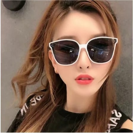 WE Kacamata Hitam Wanita Pria Korean Fashion Retro Black Sunglassess Unisex Kacamata Hitam Murah