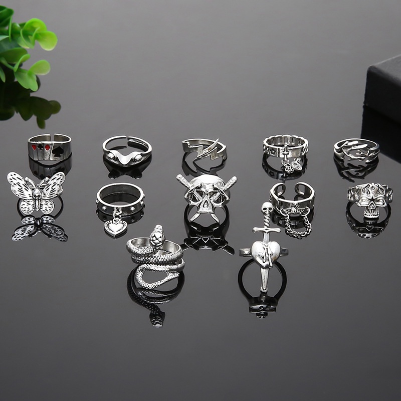 Goth Fashion Berlebihan Tengkorak Pedang Cincin Gaya Punk Ular Kupu-Kupu Katak Hewan Kartu Poker Rings Set Perhiasan Hadiah Pesta