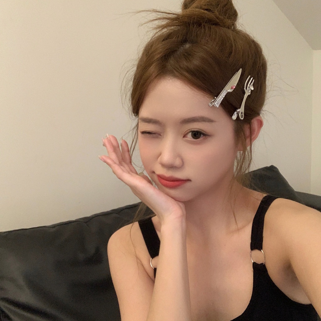 Klip Rambut Pisau Logam Cair Kreatif Desain niche Aksesoris Rambut Y2K Untuk Wanita
