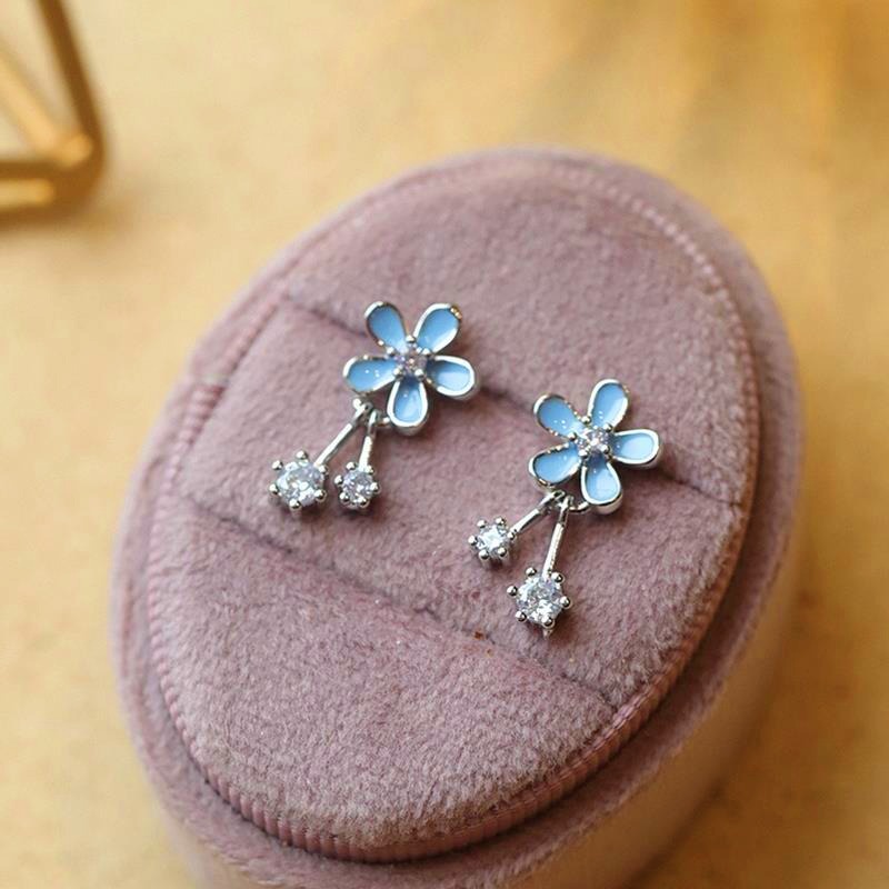 Anting high-end Bunga Biru Musim Panas Anting Temperamen Kecil Segar Dan Manis