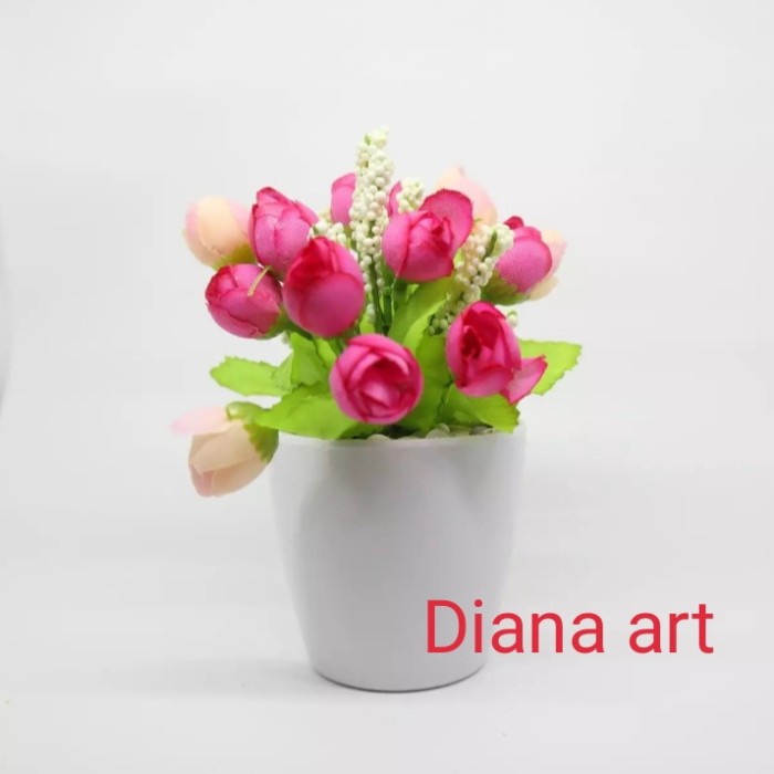 buket mawar kuncup/mawar tiruan /mawar artificial. - pot mika