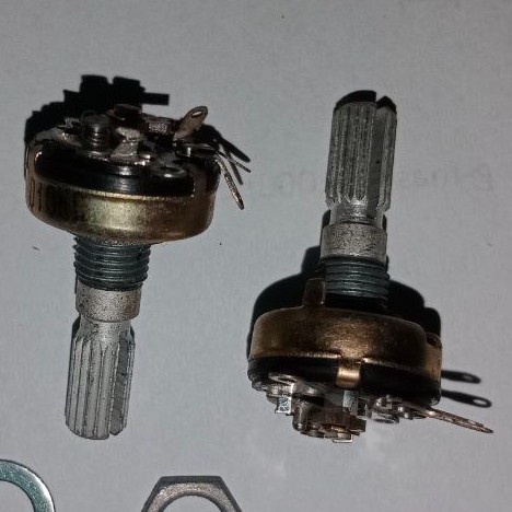 ((3pCS)) Potensio Mono Plus Saklar 2.5k ohm - 10Kohm Tyas Elektro