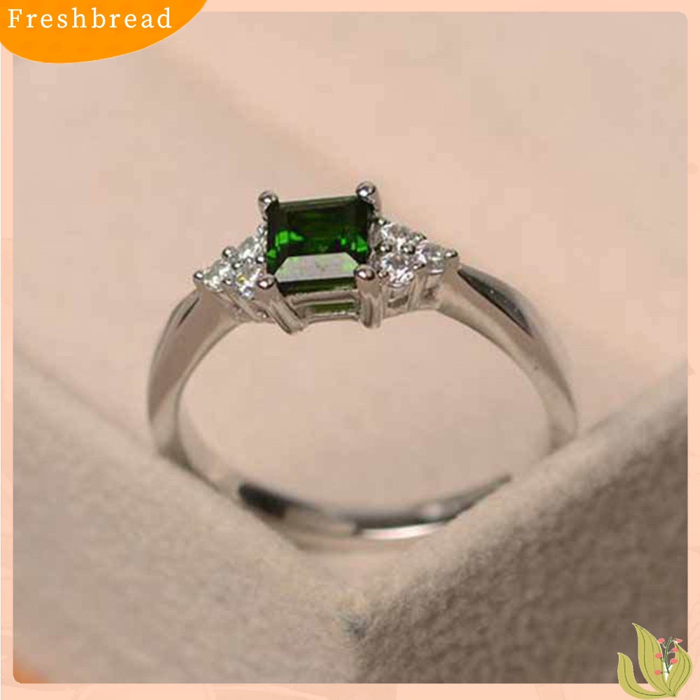 &lt; Freshbread &gt; Fashion Wanita Potongan Persegi Cubic Zirconia Hias Cincin Pertunangan Perhiasan Hadiah