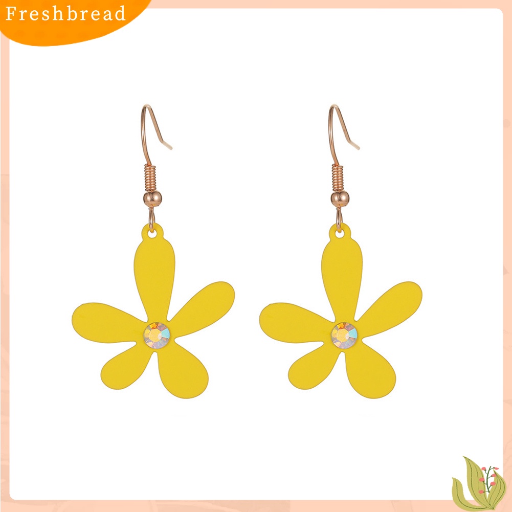 &lt; Freshbread &gt; Fashion Wanita Asimetris Berongga Bunga Menjuntai Ear Hook Earrings Perhiasan Hadiah