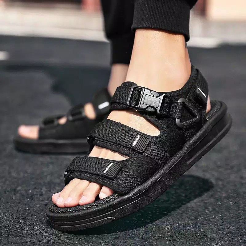 Sandal Pria Dewasa Slop Casual Distro Karet Kulit Anti Slip Empuk Polos Hitam FSH149