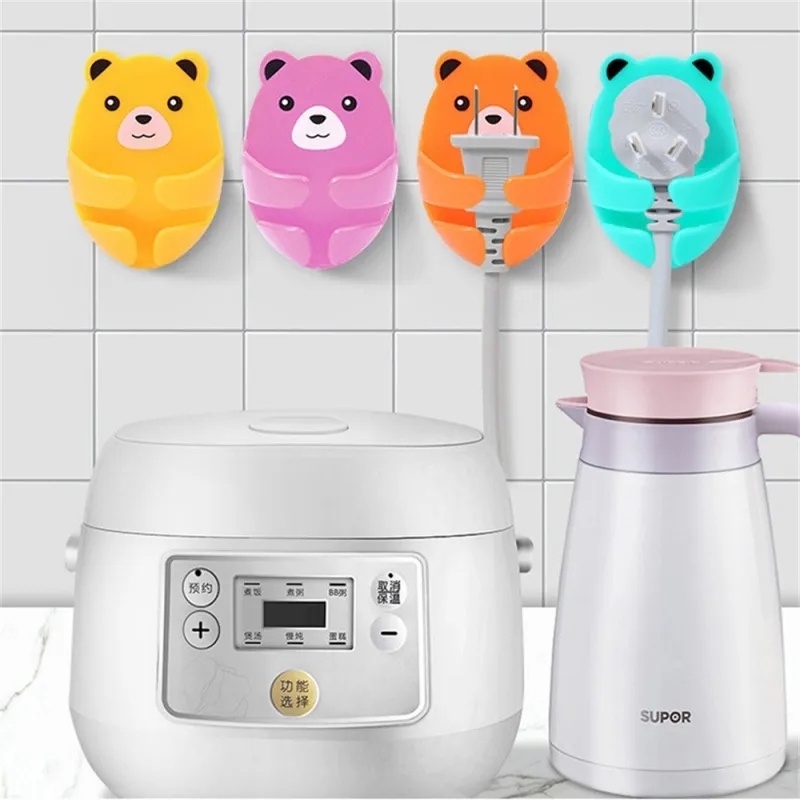 Self-adhesive Cartoon Hug Bear Power Plug Hook/Rak Gantung Penyimpanan Yang Dipasang Di Dinding/Kait Penyimpanan Hemat Ruang Rumah Tangga