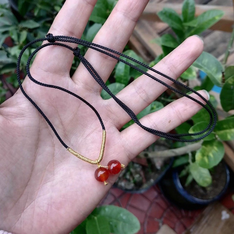 Douyin Gaya Yang Sama Wang Weisi Kacang Merah Kalung Gelang Perempuan Manik-Manik Batu Akik Merah Cherry Klavikula Rantai Pasangan Liontin