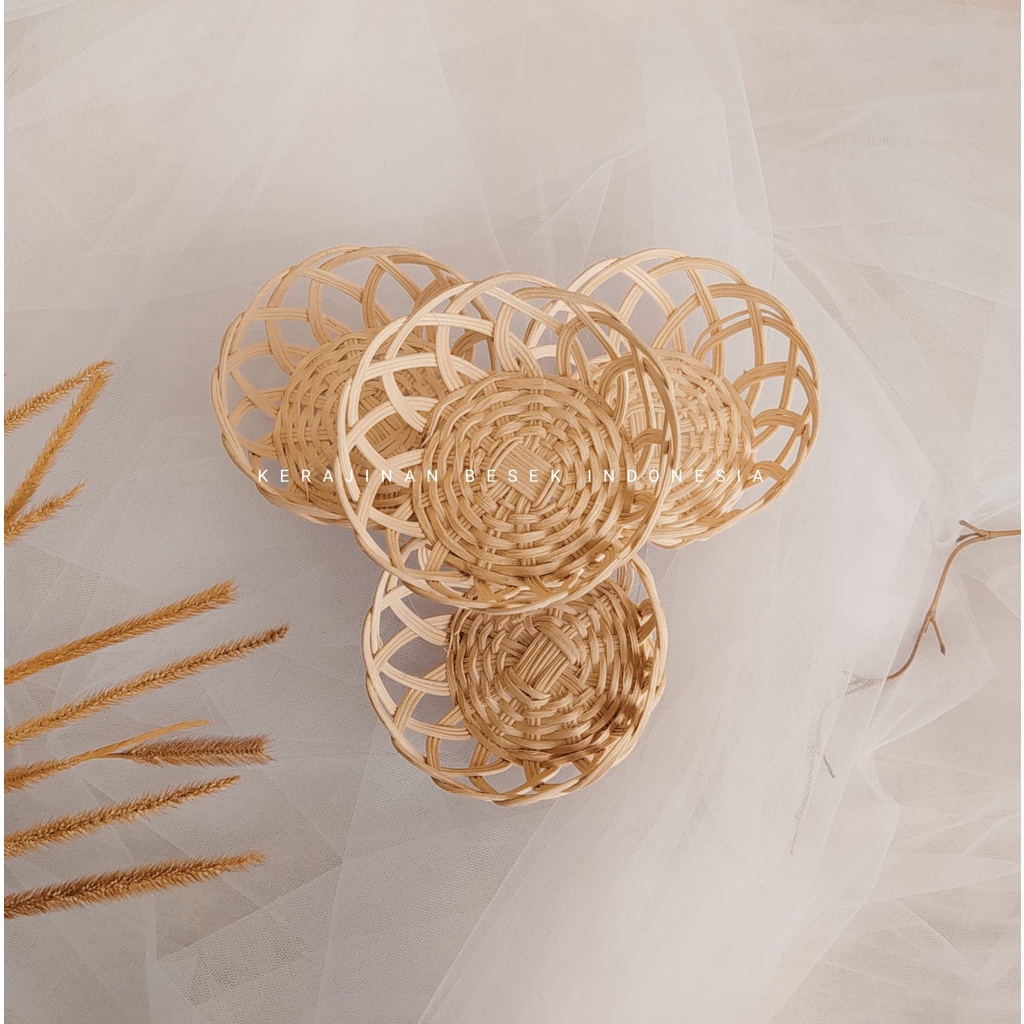 Bambu KERANJANG PERMEN BULAT ROTAN diameter 7cm// Keranjang rotan//  Kerajinan rotan// Wadah hampers