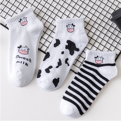 BAJ Kaos Pendek Motif Cow Unisex Ankle Socks SS240