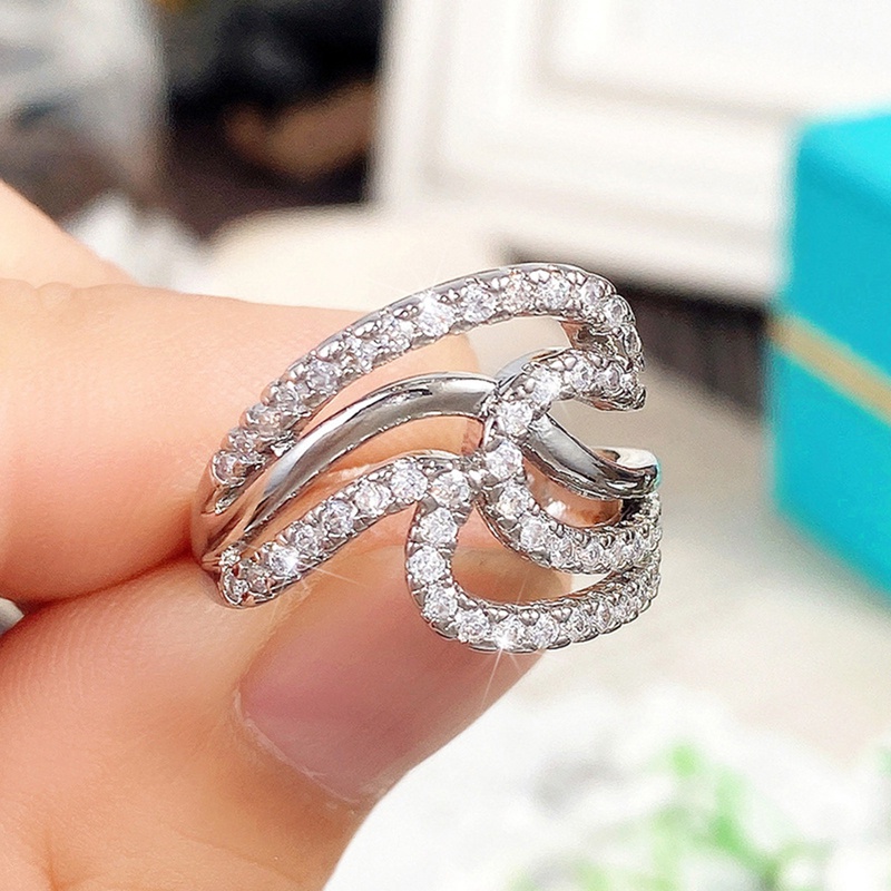 Desain Gelombang Cincin Jari Wanita Warna Perak Kualitas Bagus Cubic Zirconia Rings Wedding Band Perhiasan Trendi Baru