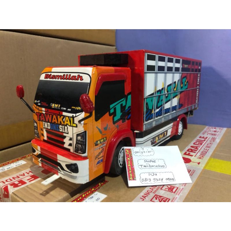 Miniatur Truk Tawakal Indonesia Standar