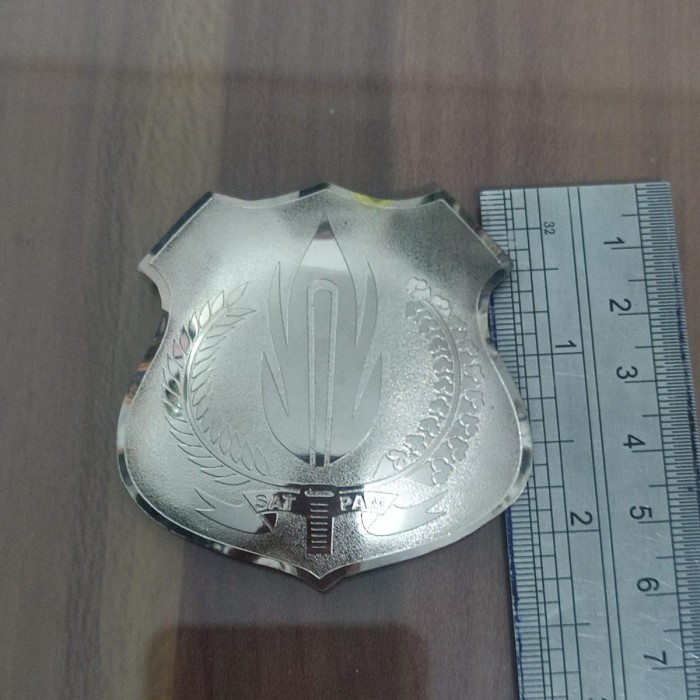 lencana satpam silver nikel