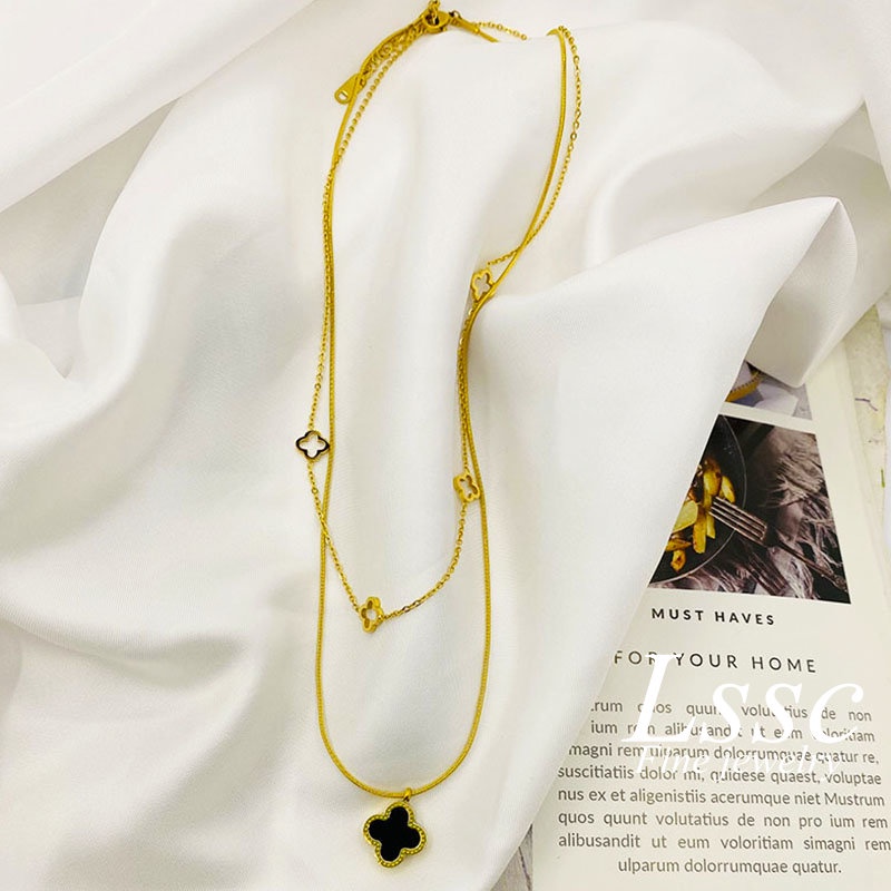 Kalung Titanium 2 Layer Bunga Clover Hitam Cantik Korea Emas 18K Anti Karat Aksesoris Wanita Perhiasan