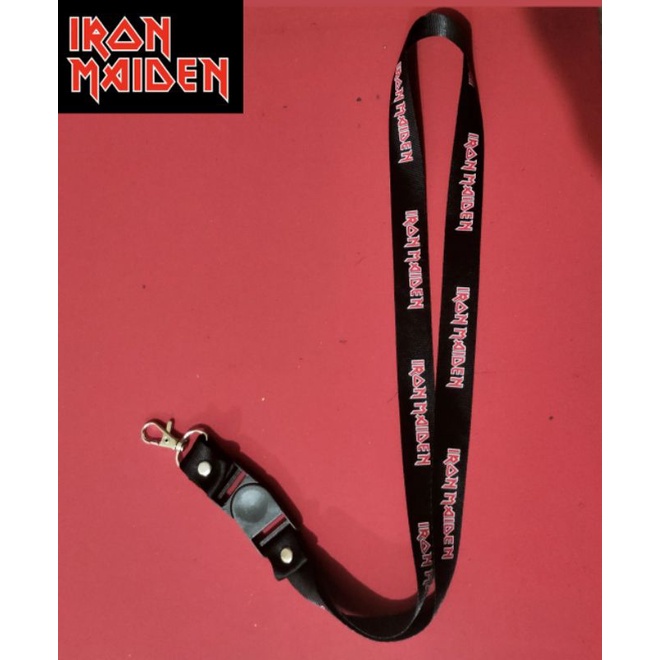 

gantungan kunci band IRON MAIDEN logo tulisan tali lanyard gantungan leher