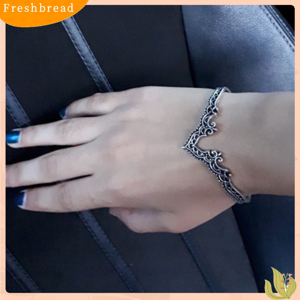 &lt; Freshbread &gt; Vintage Wanita Ukir Berongga Mahkota Pembukaan Gelang Bangle Adjustable Perhiasan