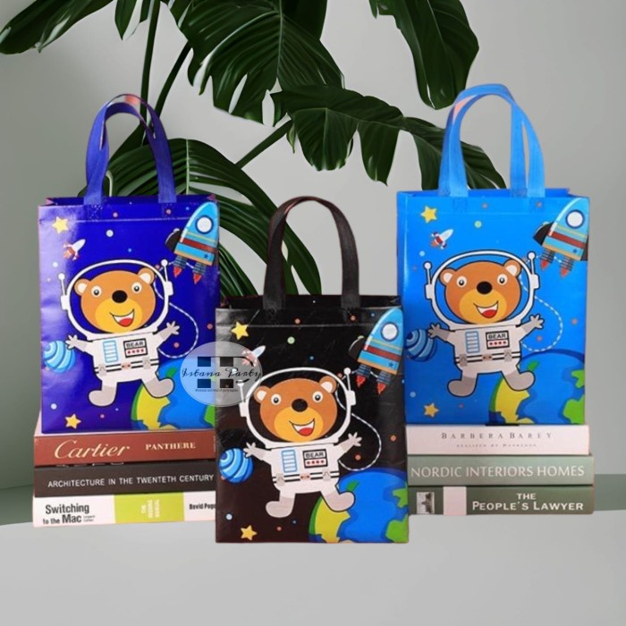 

Tas Souvenir Ulang Tahun Anak /Goodie Bag / Tas Ulang Tahun Astronot M