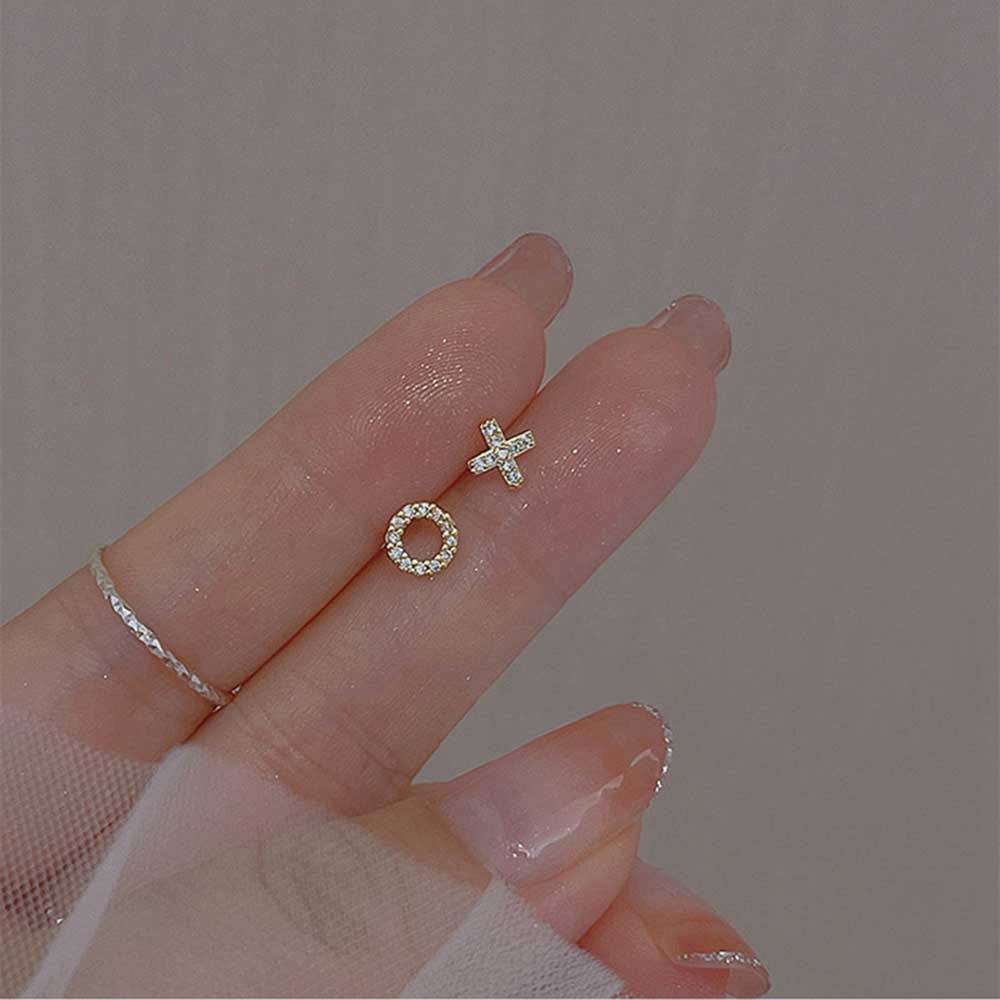 Korea Sederhana Elegan XO Surat Perak Emas Baja Titanium Wanita Fashion Perhiasan Zirkon Kristal Telinga Stud Earrings