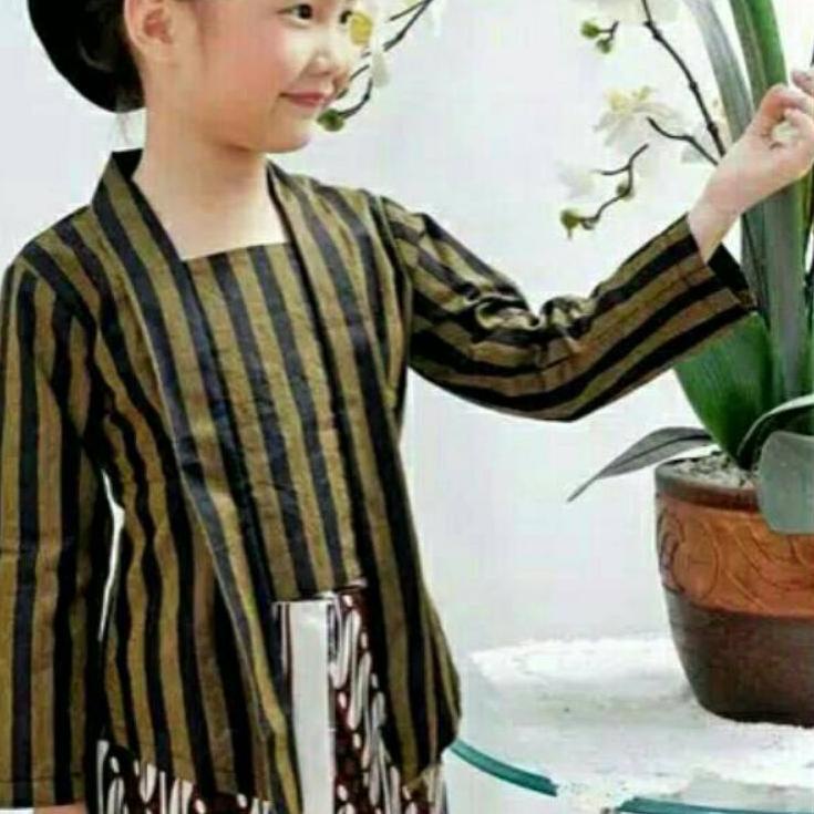 Lurik Terjangkau Setelan Baju Adat Jawa Cewek - Kebaya Kutubaru anak - Surjan Lurik Anak - Baju Luri