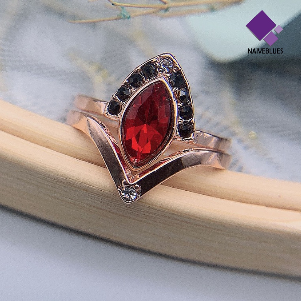 &lt; Naiveblues &gt; 2Pcs/Set Berlian Imitasi Retro Pasangan Rings Alloy Red Prismatic Faux Finger Rings Jewelry