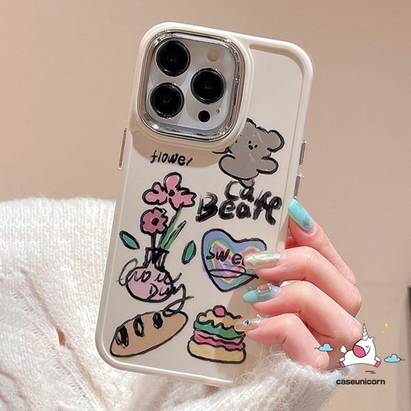 IPHONE Art Kartun Graffiti Flower Phone Case Kompatibel Untuk Iphone11 13 14 12 Pro Max XR 7Plus 8 7 Plus X XS Max Cinta Hati Kucing Anjing Lucu Beruang Plating Metal Frame Lensa Soft Cover