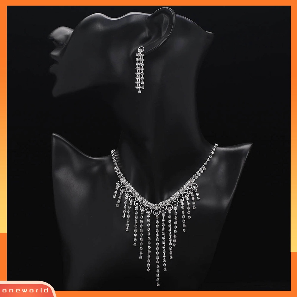 [ONE] 1set Anting Rumbai Berlian Imitasi Bertatahkan Temperamen Pengerjaan Indah Pengerjaan Tinggi Gloss Rumbai Dekorasi Shinyny Makan Berat Wanita Perhiasan Kalung Pernikahan Aksesori