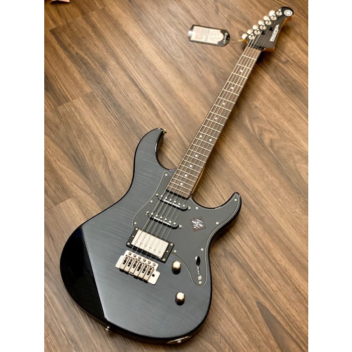 Pacifica 612VII Flame Maple in Transparent Black