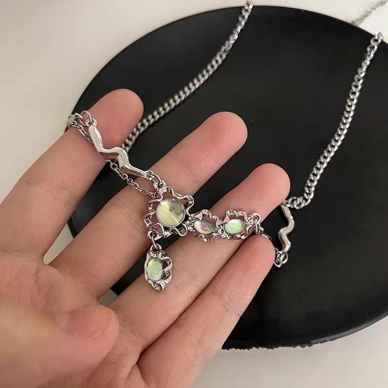 Kalung Rantai Moonstone Tetesan Air Desain Niche ins Influencer Rantai Klavikula Liontin Gaya Keren Trendi