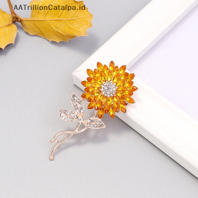 Kalilarillion syalatalpa kalilaashion sukethinestone -motifunflower kalilarooches kalilain suketor galihomen galihlothing suketoat ewelry suketarty nayahccessory nayah