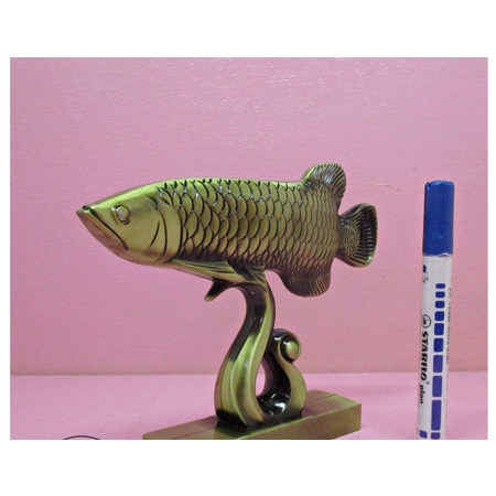 Miniatur patung pajangan hiasan meja Ikan Arwana - A