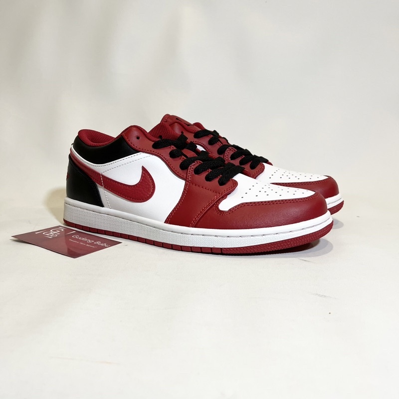 Sepatu Sneakers Air Jordan 1 Low Red Bulls Chicago Bulls Black Red White VT