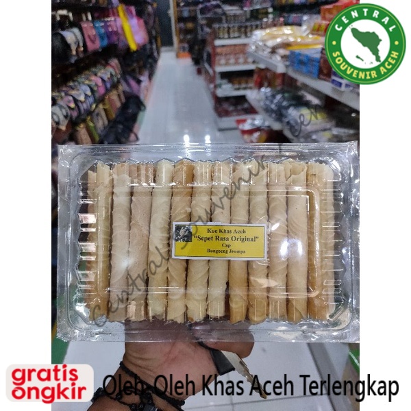 

Kue Seupet Gulung Khas Aceh / Kue Semprong Kuliner Aceh