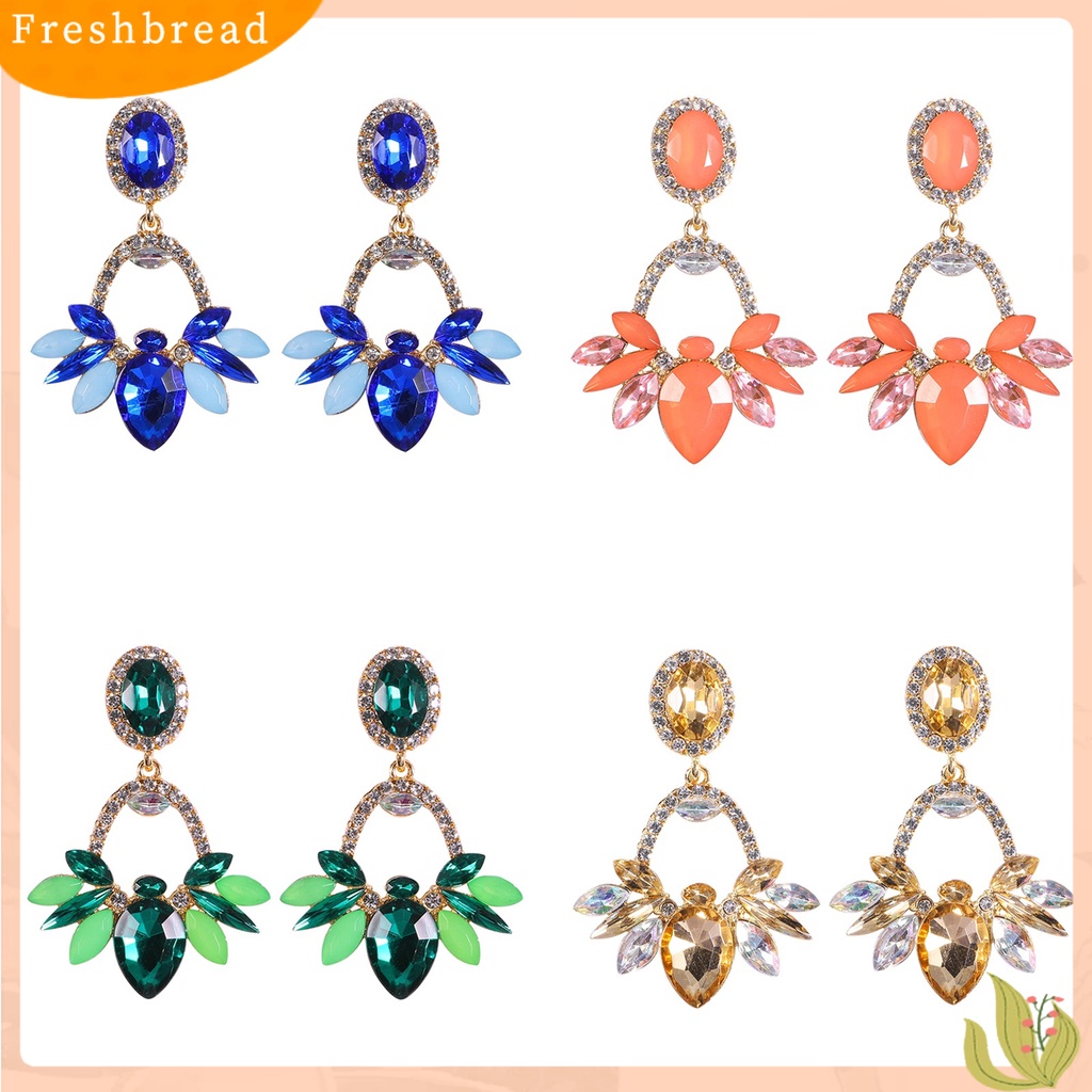 &lt; Freshbread &gt; 1pasang Anting Menjuntai Anti Alergi Hias Bentuk Daun Glittery Elegan Anting Tetesan Air Untuk Perjamuan