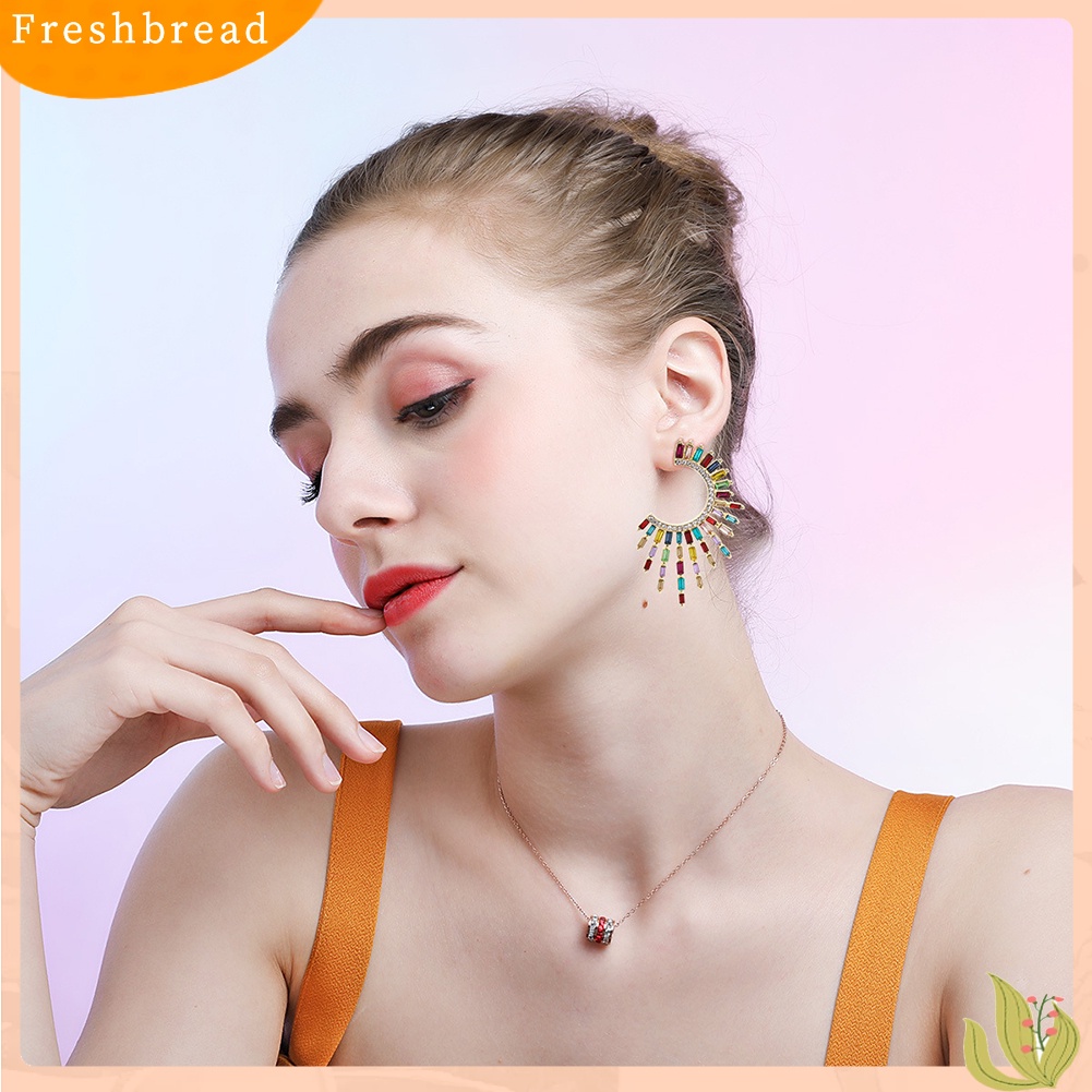 &lt; Freshbread &gt; Wanita Fashion C Bentuk Bunga Matahari Tidak Teratur Berlian Imitasi Stud Earrings Jewelry