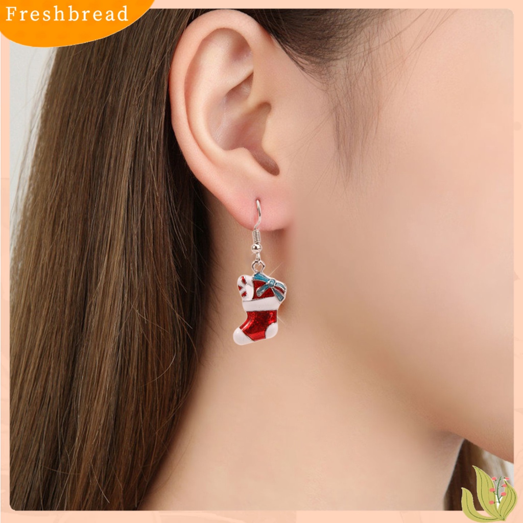 &lt; Freshbread &gt; 1pasang Anting Natal Santa Claus Wreath Aksesori Rusa Kaus Kaki Anting Menjuntai Untuk Natal