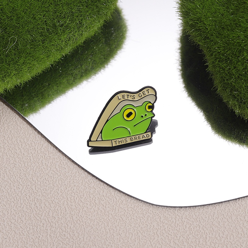 Lucu Kodok Enamel Pin Hewan Bros Lucu Kreatif Kartun Logam Lencana Roti Kepribadian Hadiah Custom Wanita Ransel Aksesoris